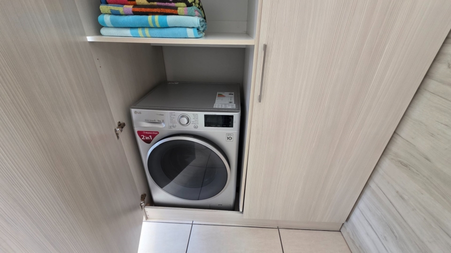 2 Bedroom Property for Sale in Mossel Bay Central Western Cape